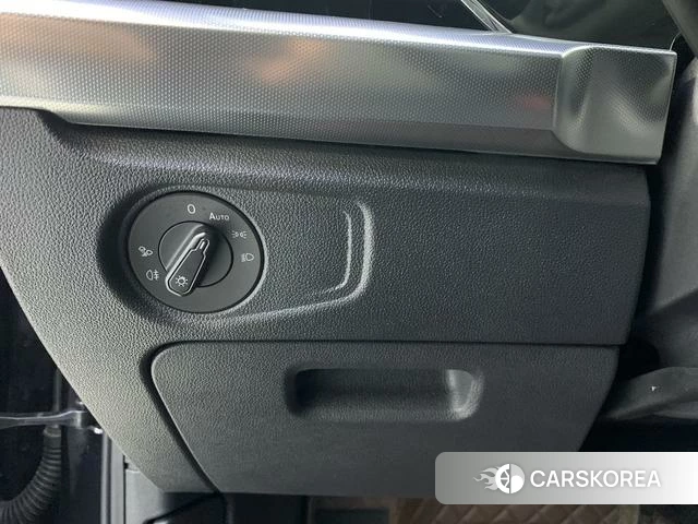 Volkswagen Passat id 4273818 из Китая 13