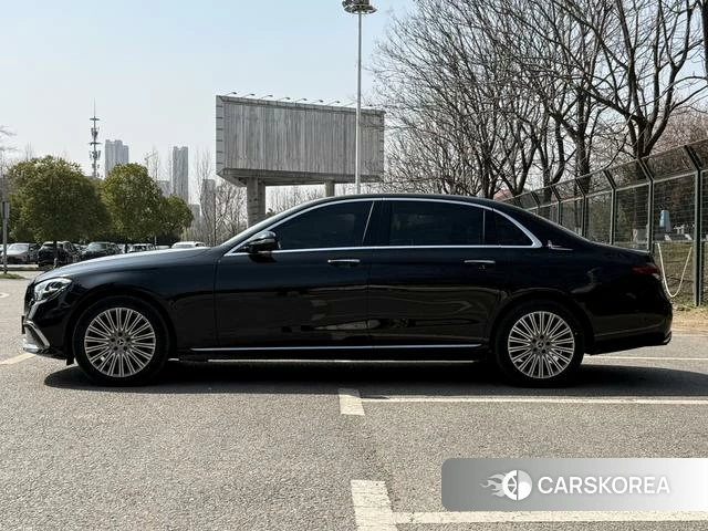 Mercedes-Benz E-class 2022 Черный из Китая, фото 6