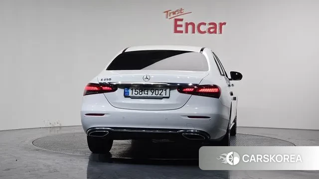 Mercedes-Benz E-Class W213 id 3717604 из Кореи 14