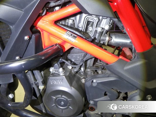 Engine photo