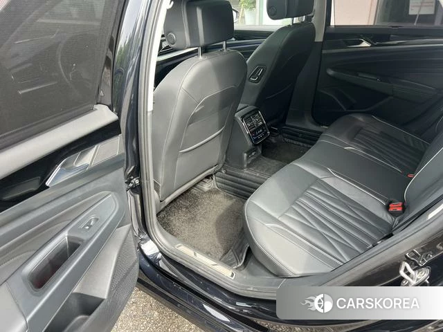Volkswagen Passat id 4258458 из Китая 18