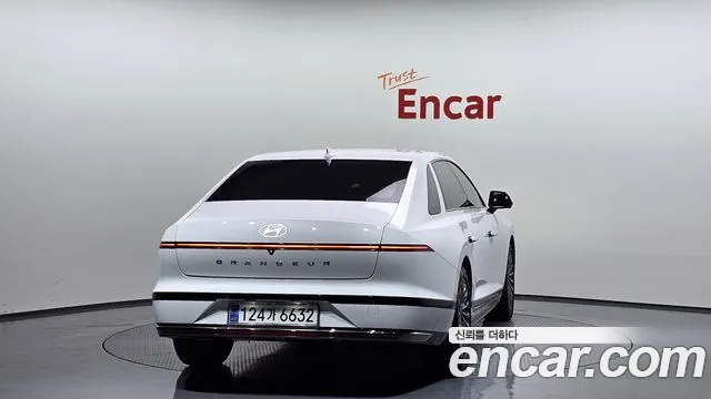 Hyundai Grandeur (GN7) id 2736445 из Кореи 14