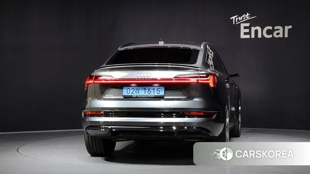 Audi e-Tron id 3212288 из Кореи 14