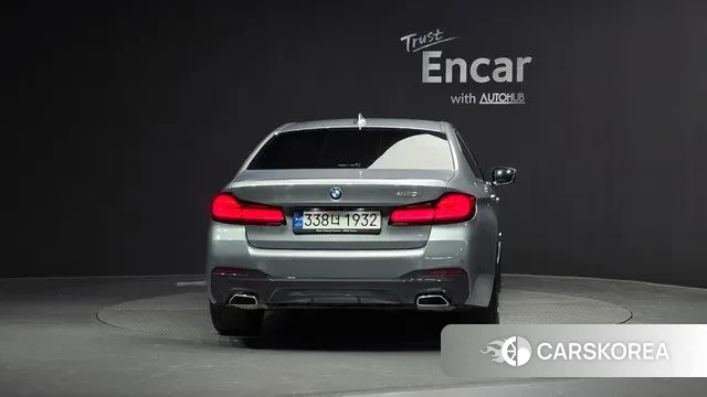 BMW 5 Series (G30) id 3366056 из Кореи 14