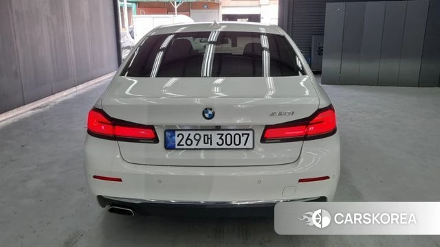 BMW 5 Series (G30) 2020 Белый из Кореи, фото 5