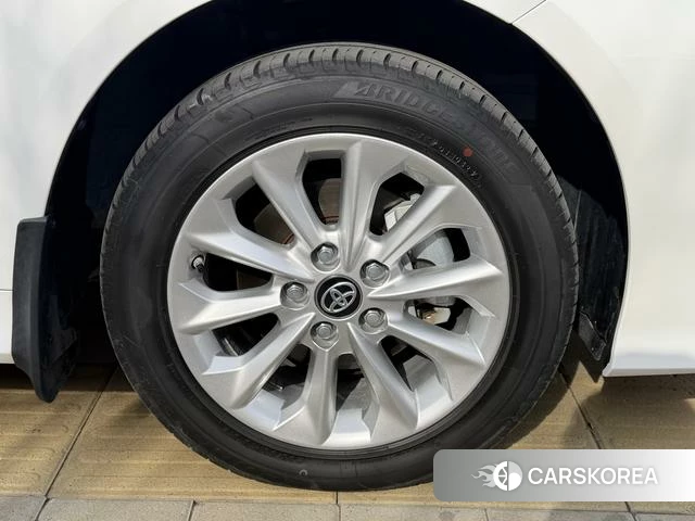 Toyota Corolla id 4218682 из Китая 8