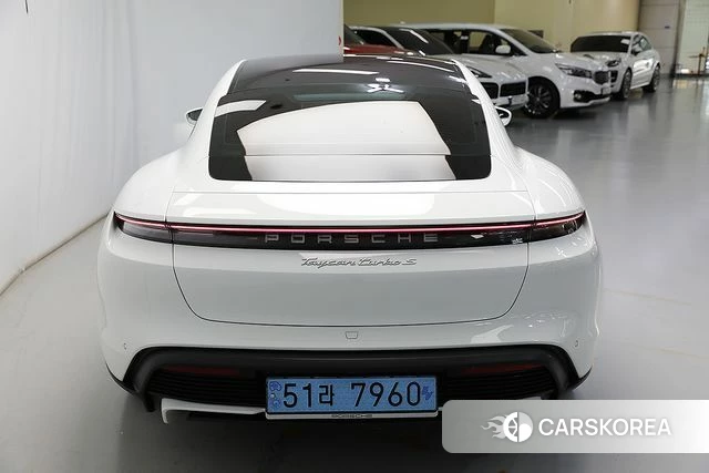 Porsche Taycan id 4507252 из Кореи 14