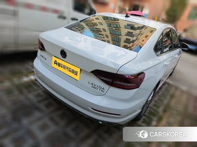 Volkswagen Lavida 2021 Белый из Китая, фото 4