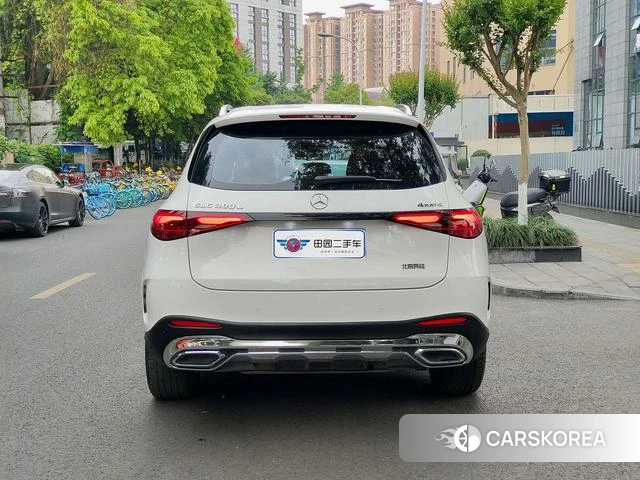 Mercedes-Benz GLC 2024 Белый из Китая, фото 4