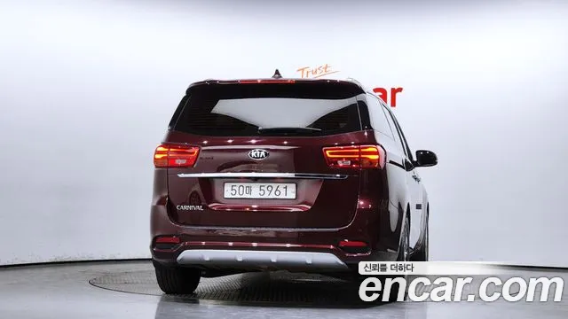 Kia The New Carnival id 2712325 из Кореи 14