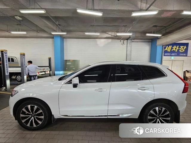 Volvo XC60 second Generation 2024 Белый из Кореи, фото 4