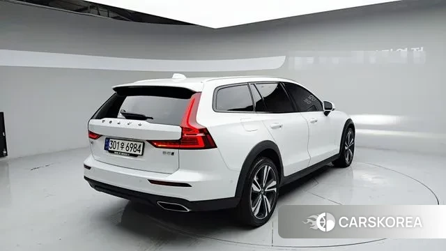 Volvo V60 Cross-Country 2nd Generation id 3788587 из Кореи 13