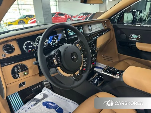 Rolls-Royce Phantom id 4293998 из Кореи 11