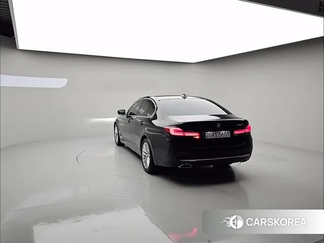 BMW 5 Series (G30) id 3348007 из Кореи 14