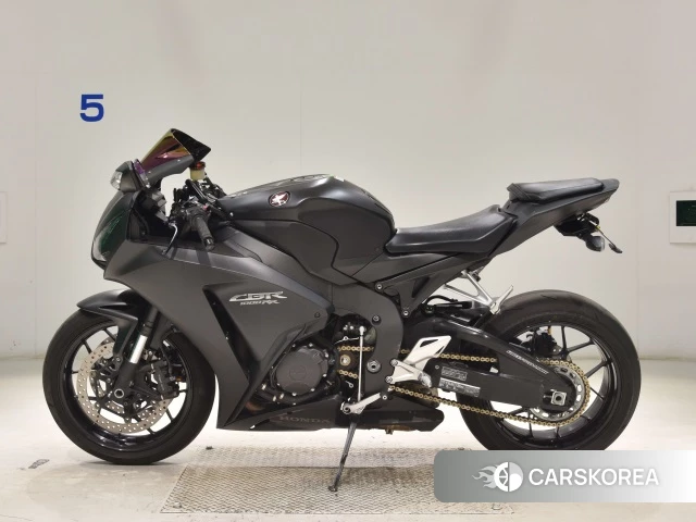 Проданный Honda CBR1000RR 2016 из Японии