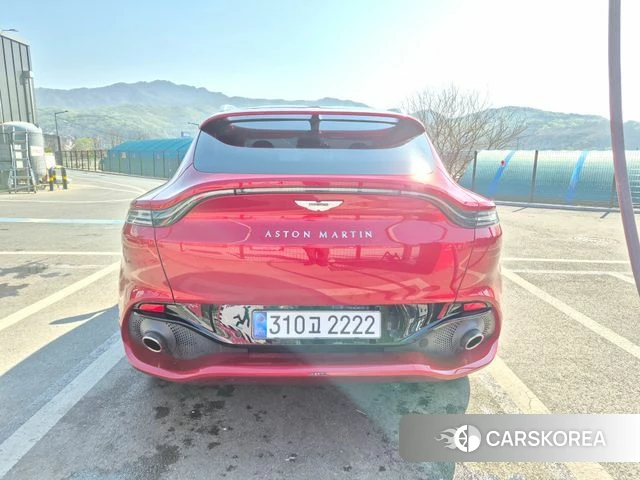 Aston Martin DBX 2020 Красный из Кореи, фото 4