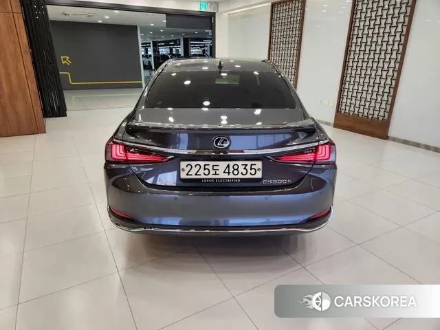 Lexus ES300h 7th generation id 3731935 из Кореи 9