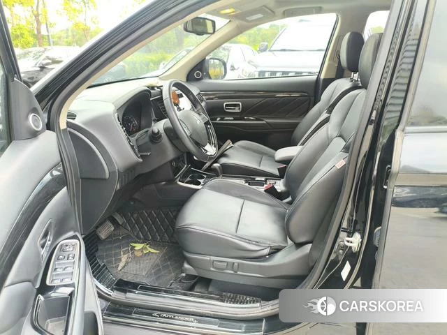Mitsubishi  Outlander 2019 Черный из Китая, фото 4