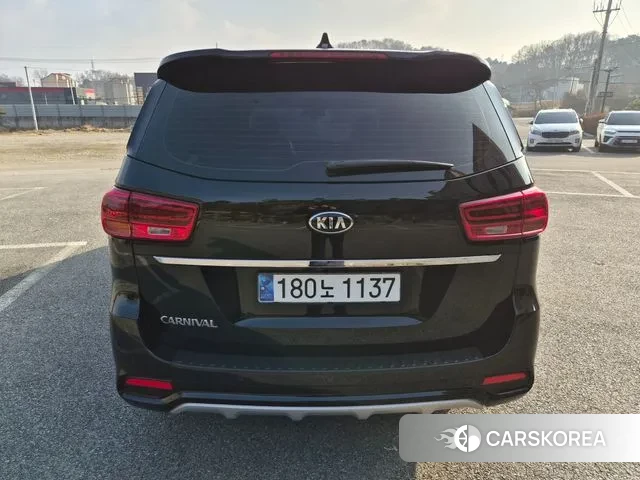 Kia The New Carnival id 3494454 из Кореи 14