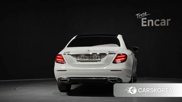 Mercedes-Benz E-Class W213 id 3867203 из Кореи 14