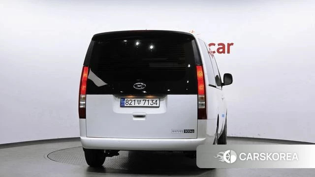 Hyundai Staria id 4280729 из Кореи 14