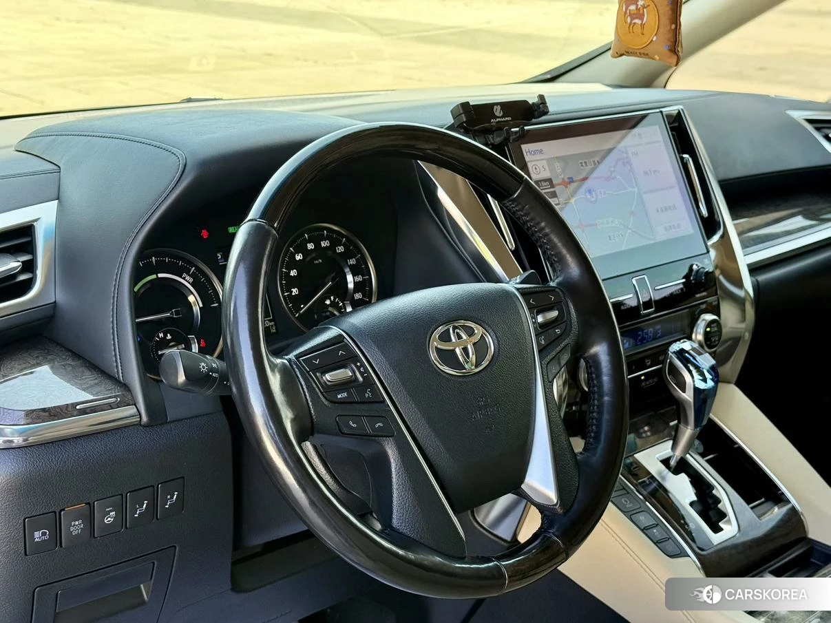 Toyota Alphard id 4461233 из Китая 14