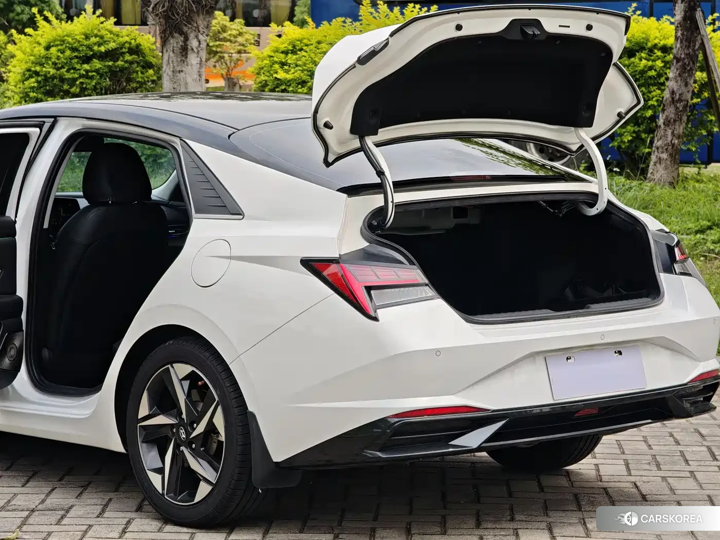 Hyundai Elantra id 4547466 из Китая 13