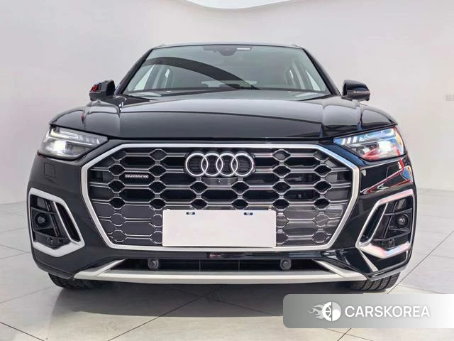 Audi Q5L id 4276922 из Китая 11