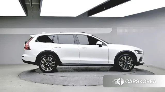 Volvo V60 Cross-Country 2nd Generation id 2978858 из Кореи 12