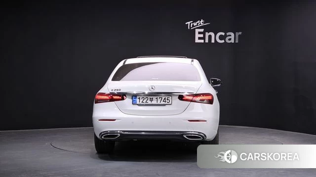 Mercedes-Benz E-Class W213 id 4408956 из Кореи 31