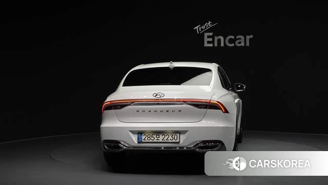 Hyundai The New Grandeur IG id 4309563 из Кореи 24