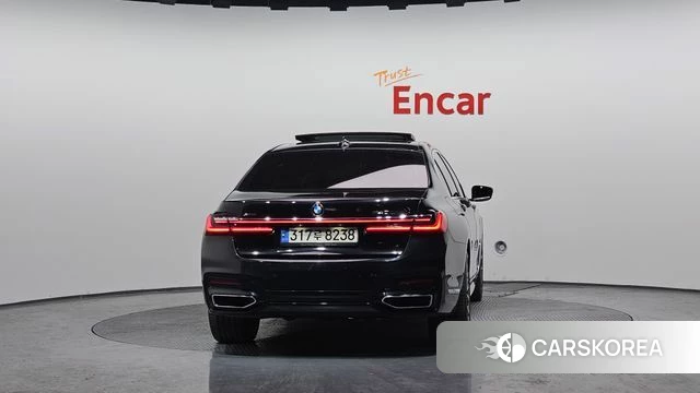 BMW 7 Series (G11) id 3795106 из Кореи 14