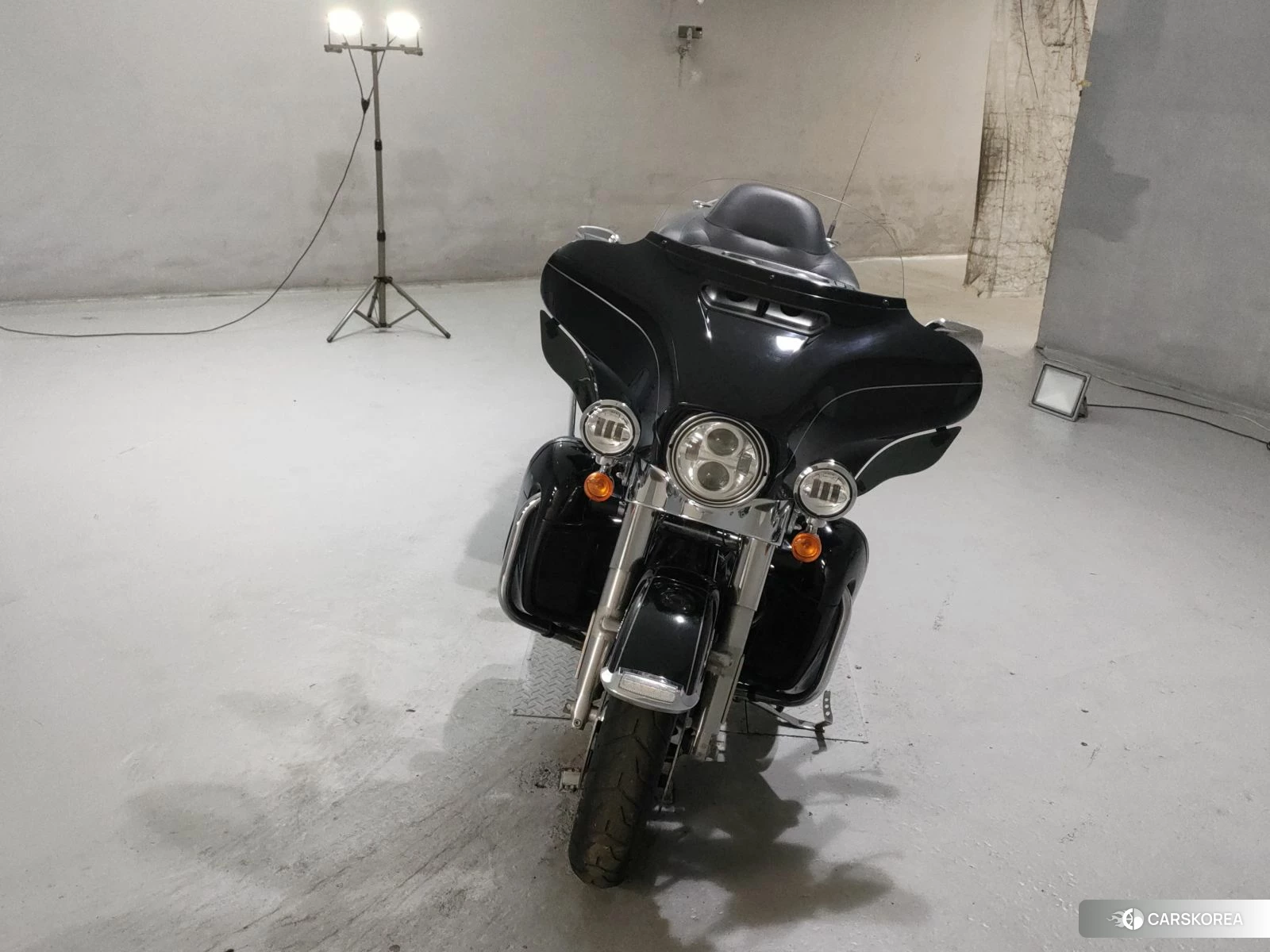 Проданный Harley-Davidson Electra Glide FLHTK1740 2017 из Японии, фото 4