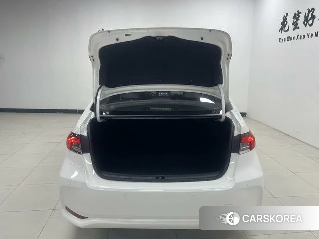 Toyota Corolla id 4374707 из Китая 16