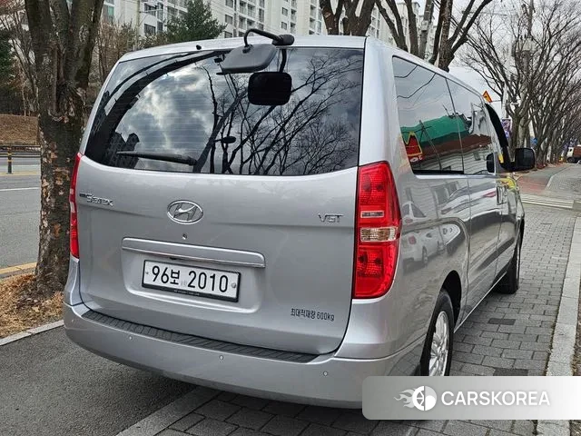 Hyundai The New Grand Starex id 3748384 из Кореи 14