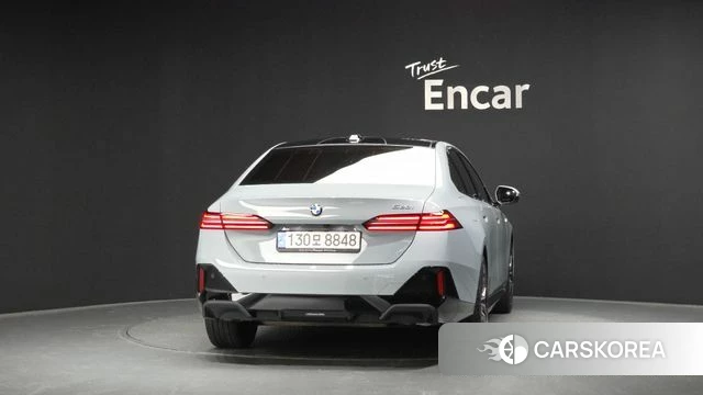 BMW 5 Series (G60) id 4381482 из Кореи 29