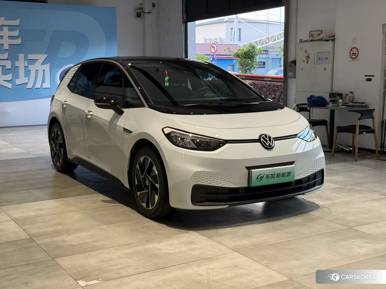 Volkswagen ID.3 2023 Белый из Китая, фото 4