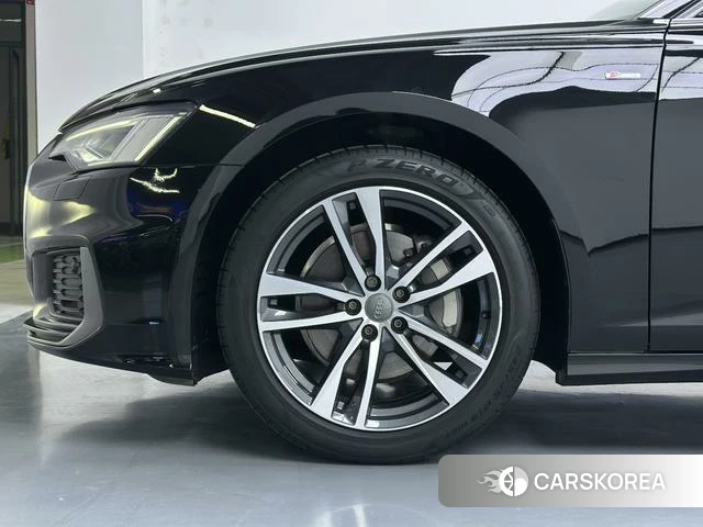 Audi A6L id 4261803 из Китая 7