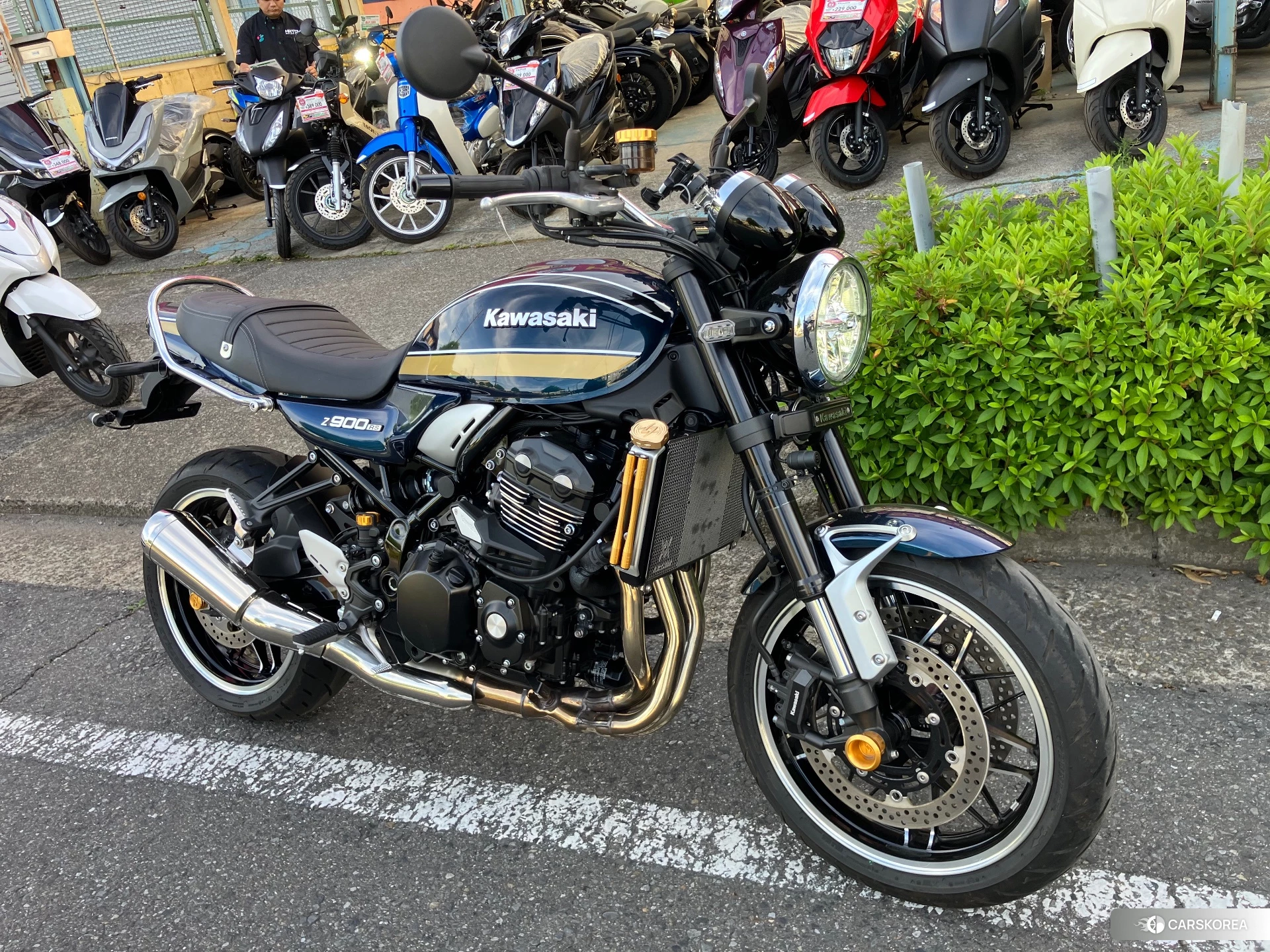 Kawasaki Z900RS 2023 из Японии
