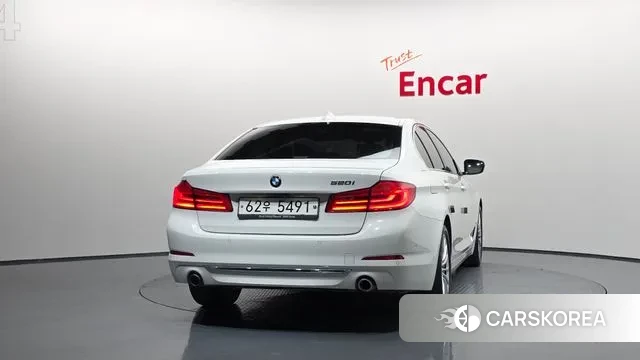 BMW 5 Series (G30) id 3356793 из Кореи 14