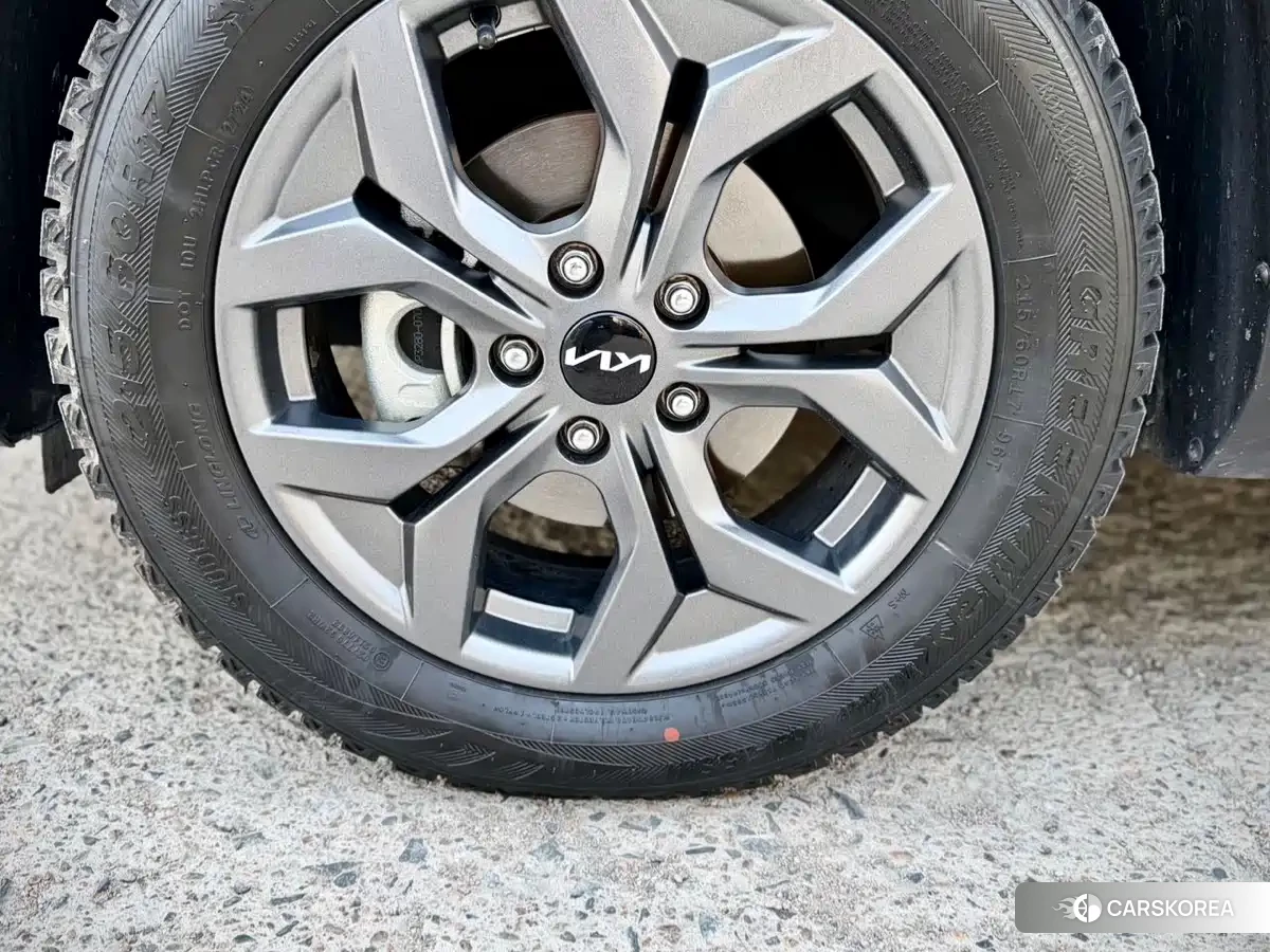 Kia Seltos id 4512928 из Китая 18