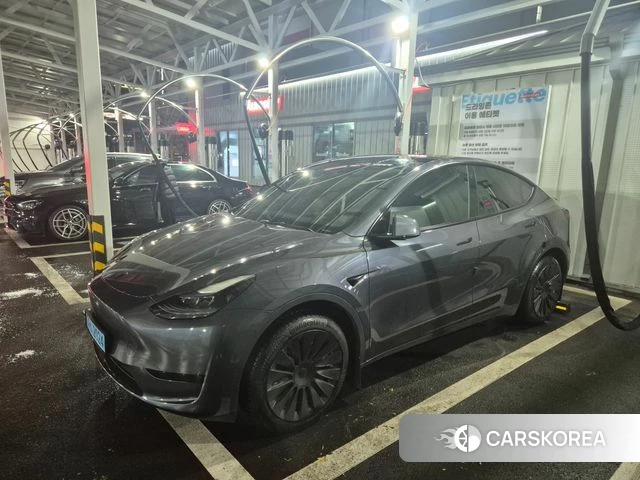 Tesla Model Y 2023 Серый из Кореи, фото 4