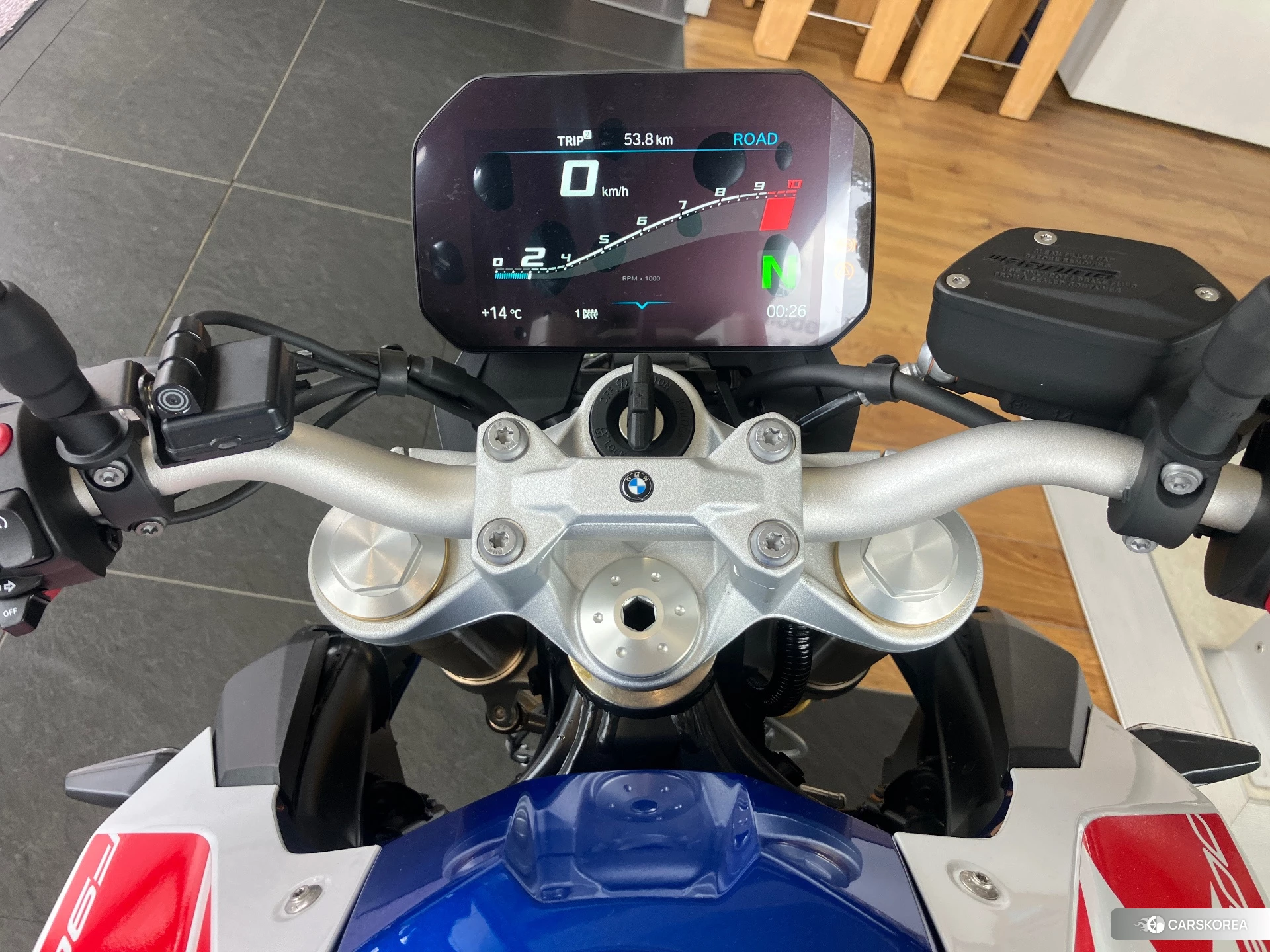 Проданный BMW BMW F900R 2024 из Японии, фото 4