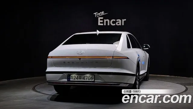 Hyundai Grandeur (GN7) id 2711167 из Кореи 14