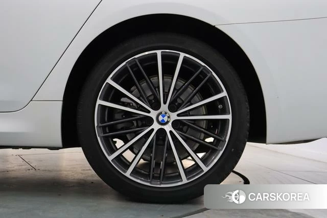 BMW 5 series id 4255871 из Китая 14