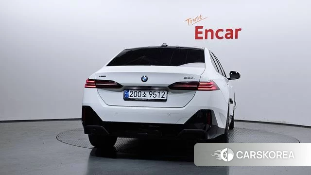 BMW 5 Series (G60) id 4554854 из Кореи 29