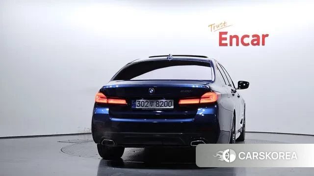 BMW 5 Series (G30) id 3567470 из Кореи 14