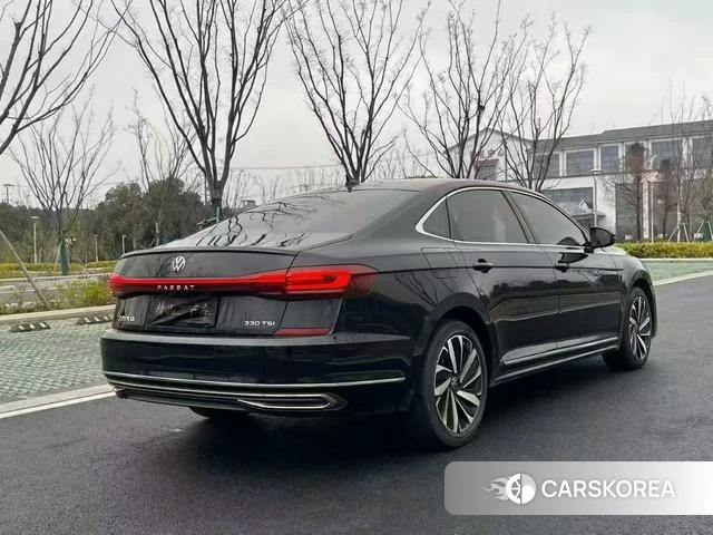 Volkswagen Passat 2022 Черный из Китая, фото 4