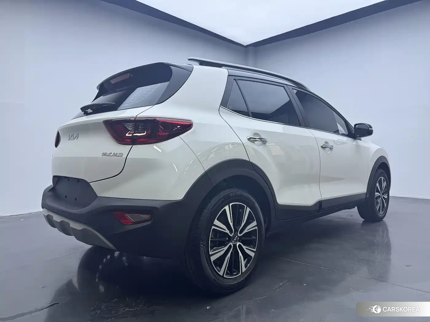 Kia Yi Ran 2024 Белый из Китая, фото 4
