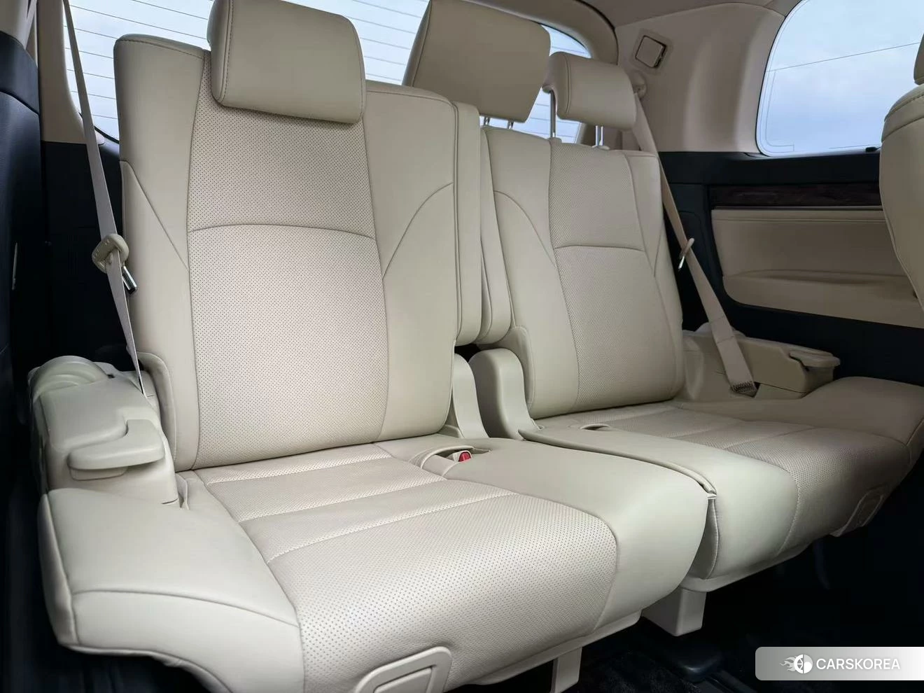 Toyota Elfa id 4426461 из Китая 10
